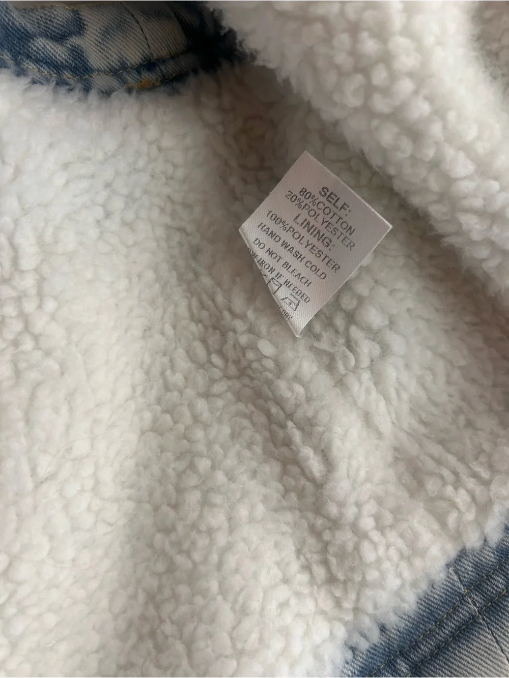 Light Wash Quilted Sherpa Vest - Pale Blue